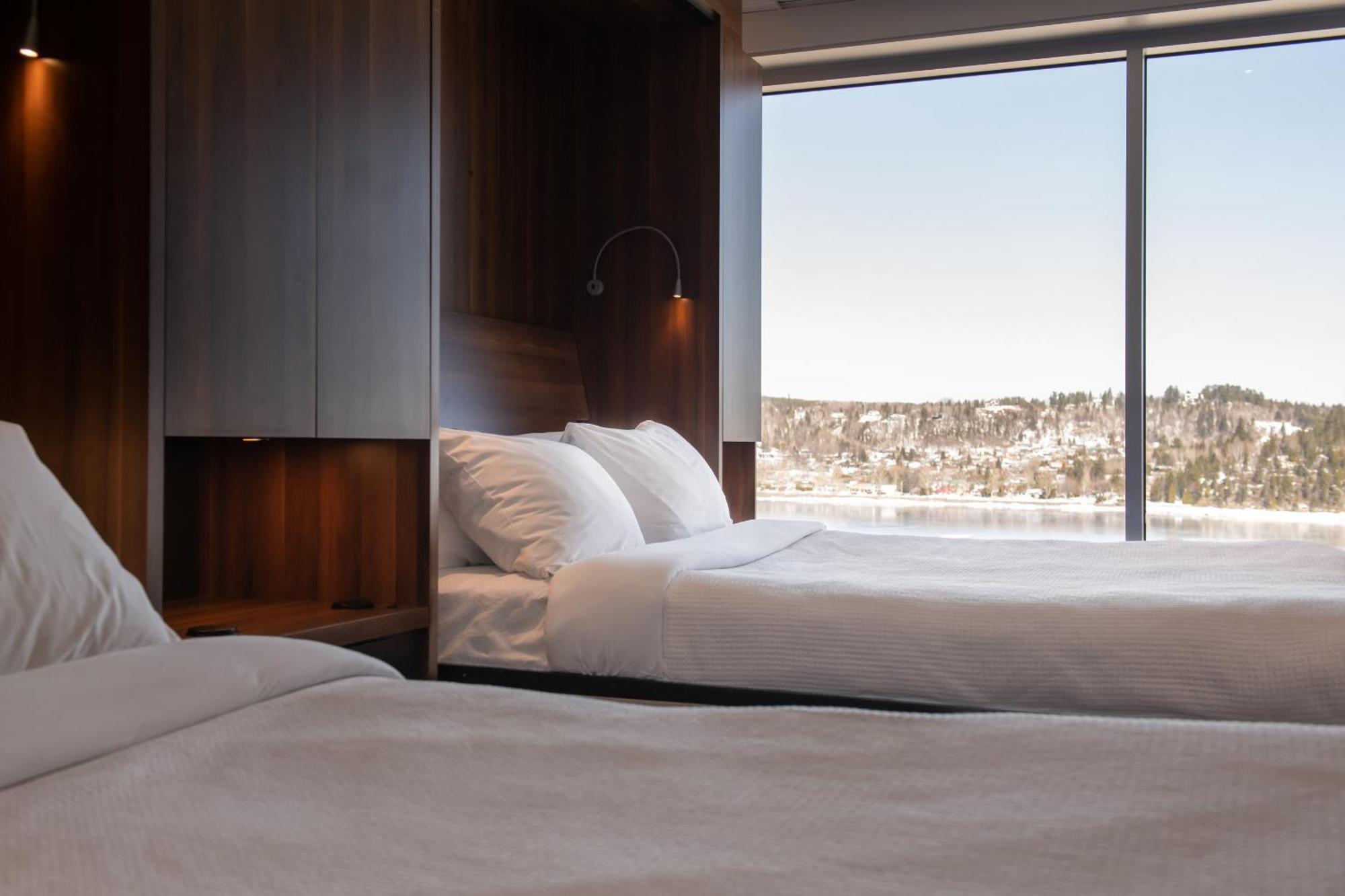 Hotel Chicoutimi, Affilie A Hyvi Bagian luar foto