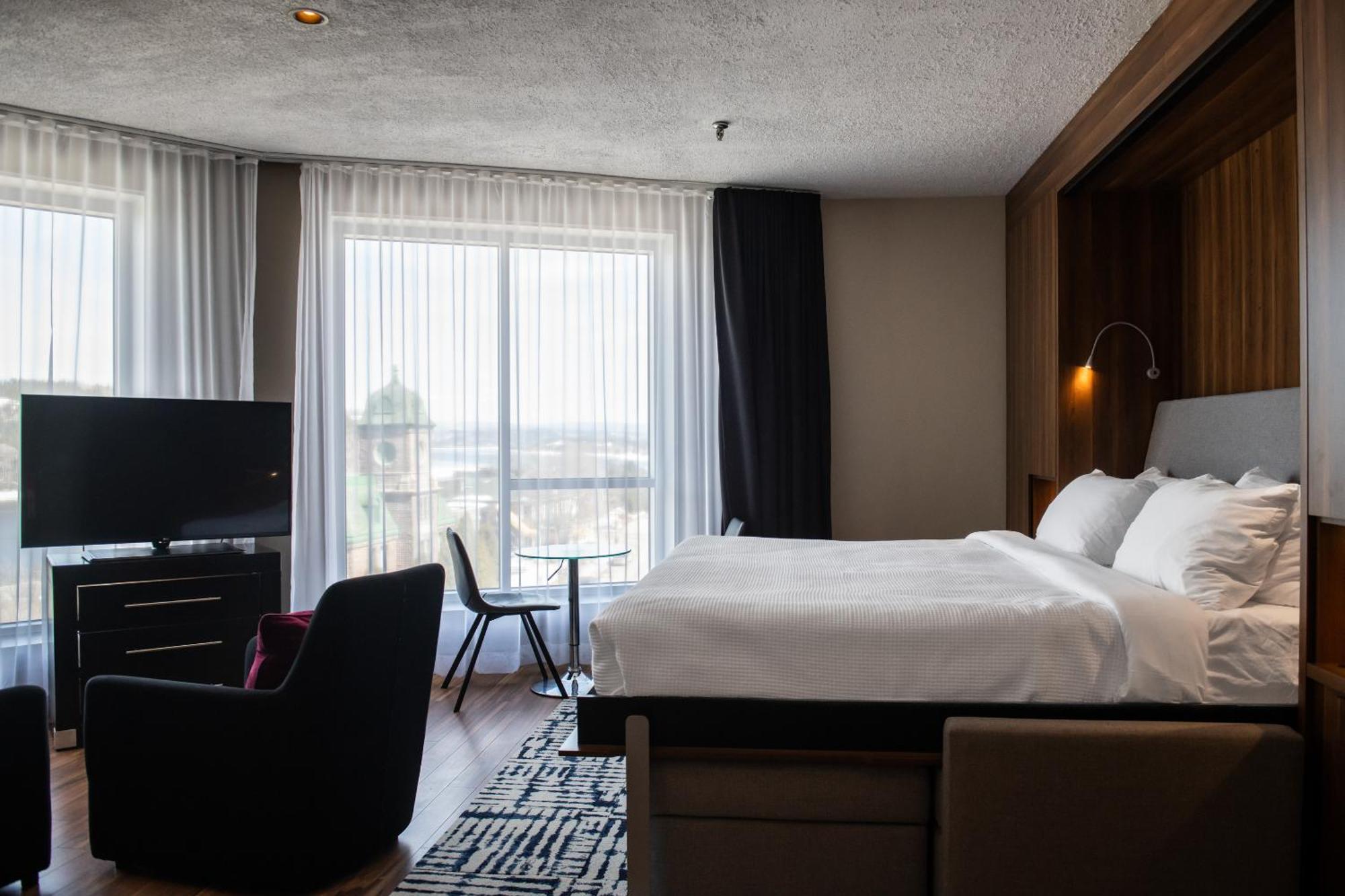 Hotel Chicoutimi, Affilie A Hyvi Bagian luar foto